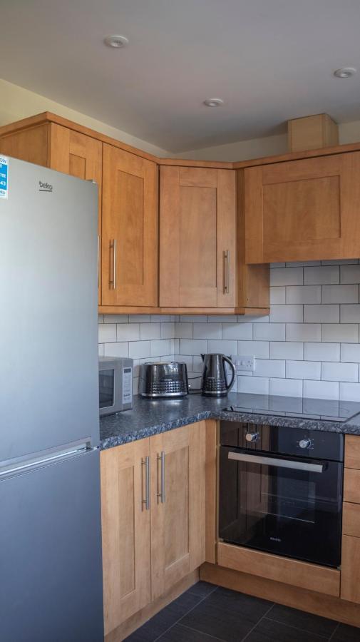 Lovely 3-Bedroom Apartment In 科尔切斯特 外观 照片