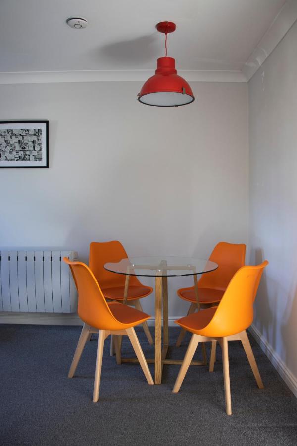 Lovely 3-Bedroom Apartment In 科尔切斯特 外观 照片